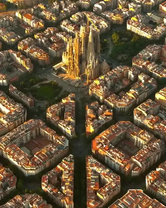 El Eixample de Barcelona a contraluz