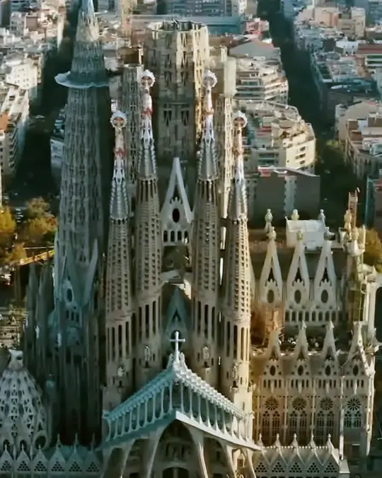 Sagrada Familia, vuelo de dron en Barcelona